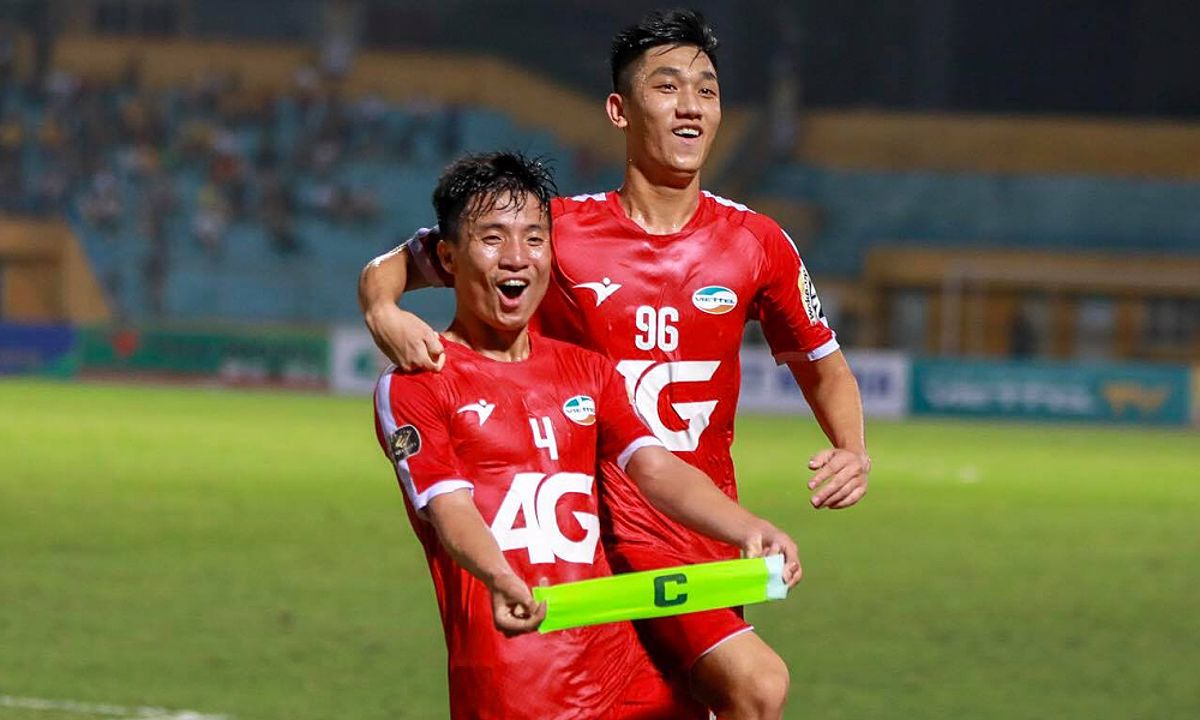 Bùi Tiến Dũng giúp Viettel thắng trận thứ hai V-League