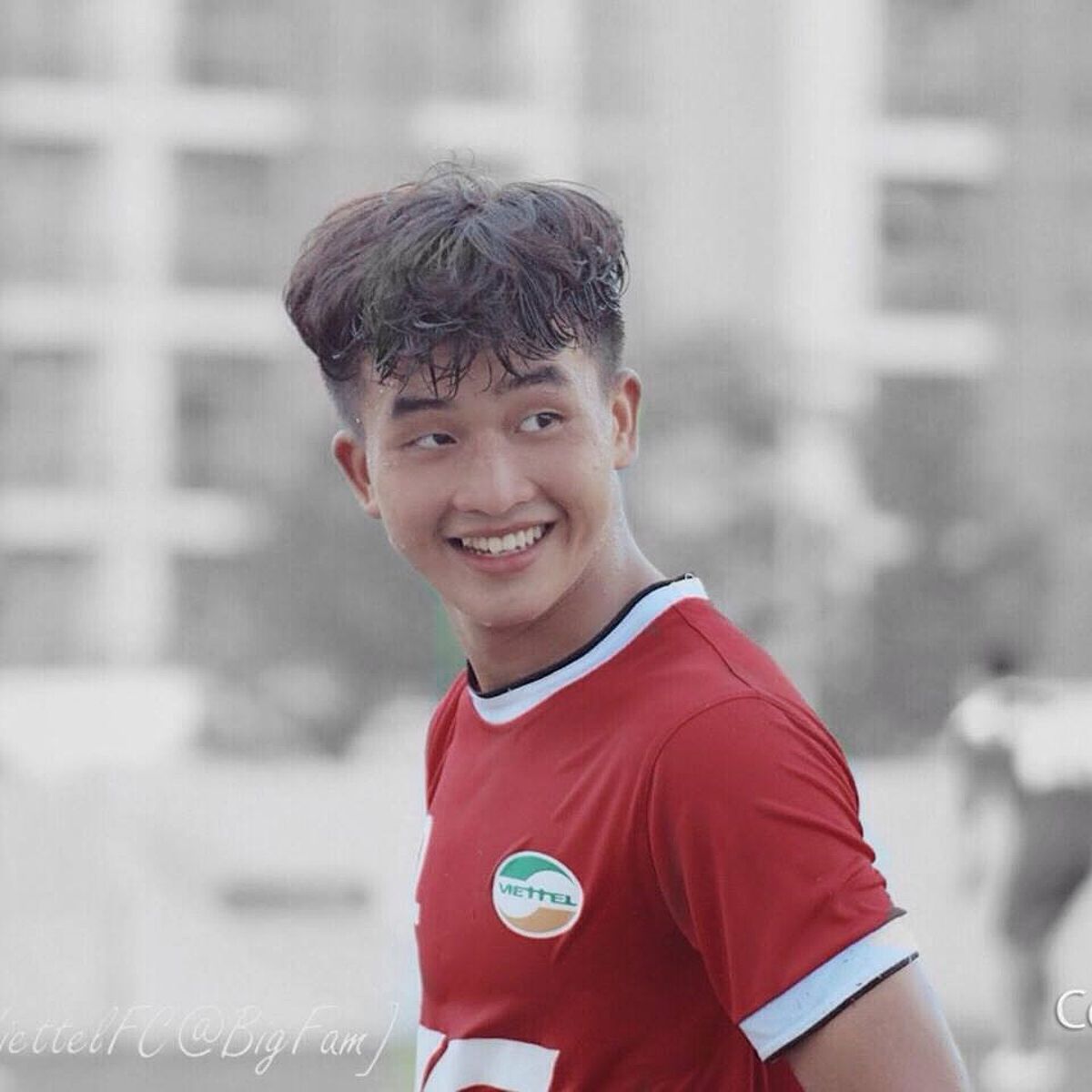 Danh Trung ghi 6 bàn tại VCK giải U19 Quốc gia 2017, bao gồm một cú hat-trick vào lưới U19 Long An.