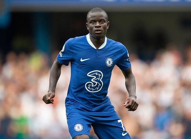 Hình ảnh N'Golo Kanté trong màu áo JS Suresnes