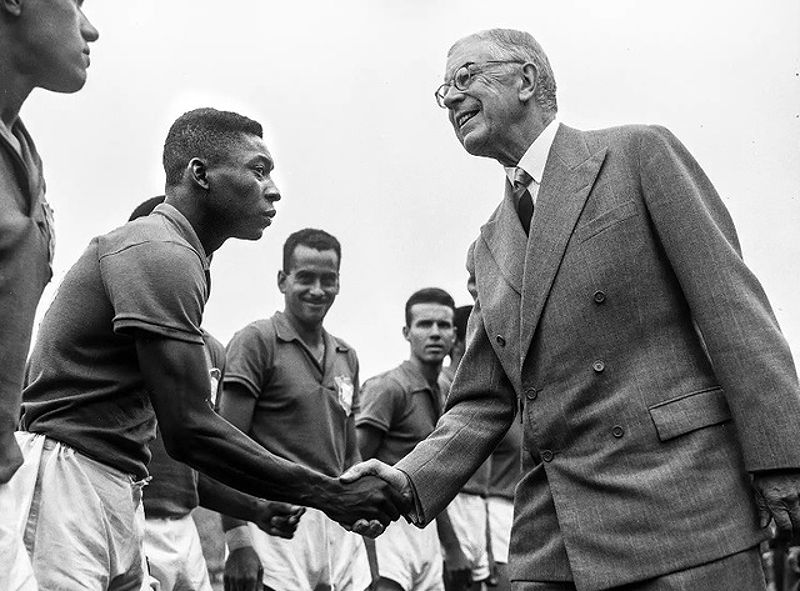 Hình ảnh Pelé được coi là 'báu vật quốc gia' của Brazil.