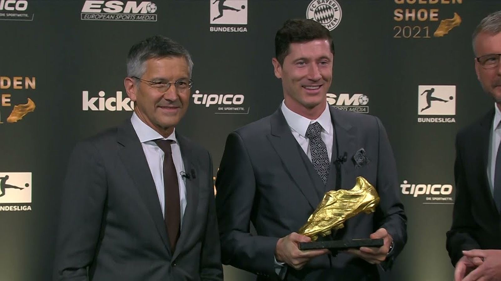 Robert Lewandowski - siêu tiền đạo vĩ đại của bóng đá Ba Lan