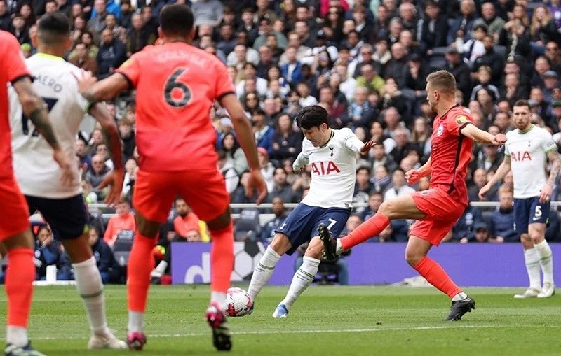 Son Heung-min chạm cột mốc 100 bàn tại Premier League sau 260 lần ra sân cho Tottenham.