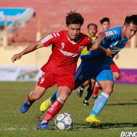 Tiểu Sử Cầu Thủ Trần Danh Trung: Từ Ngôi Sao Trẻ Đến Tiền Đạo V-league